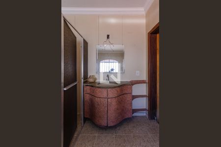 Casa à venda com 211m², 4 quartos e 3 vagas Casa à venda com 211m², 4 quartos e 3 vagasBanheiro Suíte