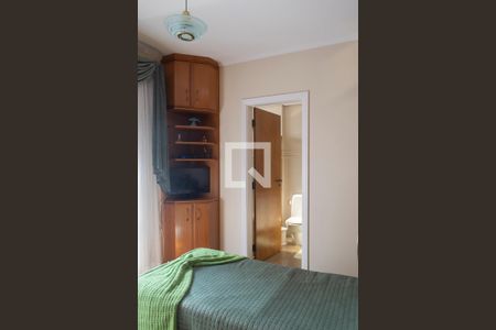 Apartamento à venda com 220m², 4 quartos e 4 vagas Apartamento à venda com 220m², 4 quartos e 4 vagasQuarto 1