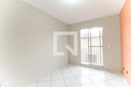 Sala de apartamento para alugar com 2 quartos, 52m² em Vila Monte Belo, Itaquaquecetuba