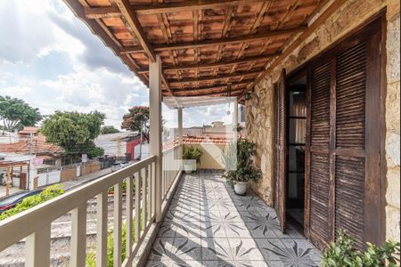 Casa à venda com 280m², 3 quartos e 3 vagasVaranda do Salão de Festas