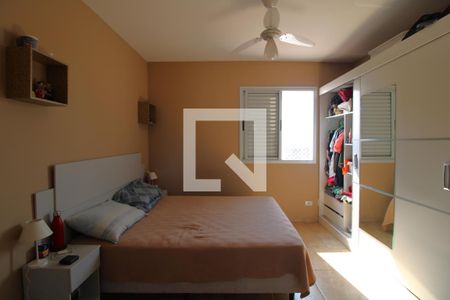 Casa de condomínio à venda com 101m², 3 quartos e 2 vagasSuíte