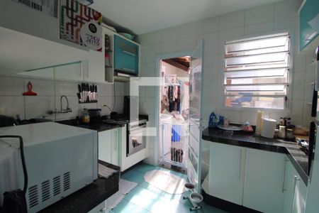 Casa de condomínio à venda com 101m², 3 quartos e 2 vagasCozinha