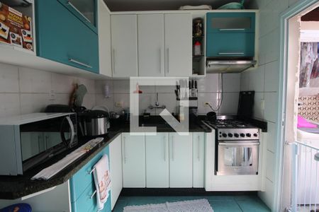 Casa de condomínio à venda com 101m², 3 quartos e 2 vagasCozinha