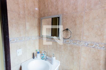 Casa à venda com 300m², 5 quartos e 4 vagas Casa à venda com 300m², 5 quartos e 4 vagasEspelho