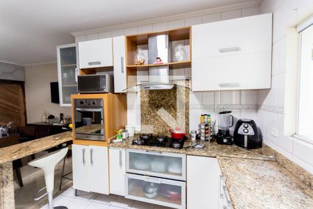 Casa à venda com 300m², 5 quartos e 4 vagas Casa à venda com 300m², 5 quartos e 4 vagasCozinha