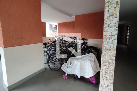 Apartamento à venda com 80m², 3 quartos e 1 vaga Apartamento à venda com 80m², 3 quartos e 1 vagaÁrea Comum