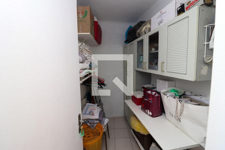 Casa à venda com 200m², 4 quartos e 2 vagas Casa à venda com 200m², 4 quartos e 2 vagasDespensa