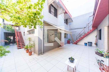 Casa à venda com 295m², 3 quartos e 3 vagasQuintal