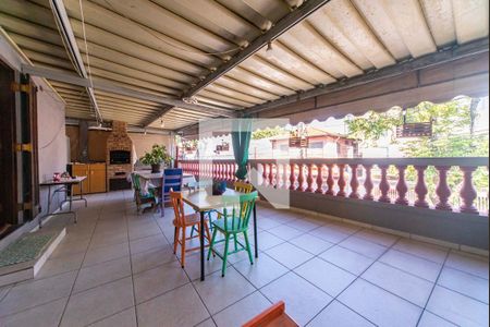 Casa à venda com 295m², 3 quartos e 3 vagasVaranda gourmet