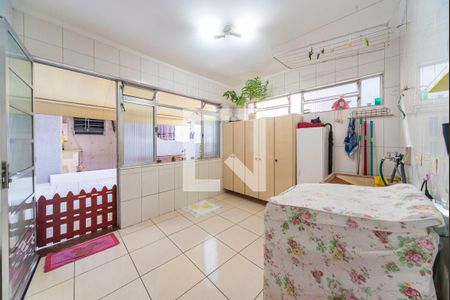 Casa à venda com 295m², 3 quartos e 3 vagasÁrea de Serviço