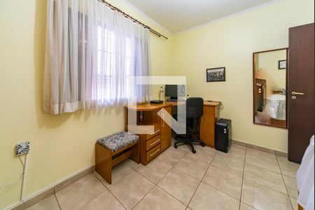 Casa à venda com 295m², 3 quartos e 3 vagasQuarto 2