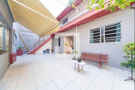 Casa à venda com 295m², 3 quartos e 3 vagasQuintal