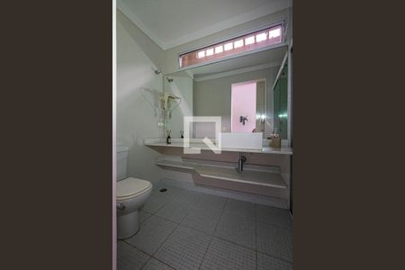 Banheiro de apartamento para alugar com 1 quarto, 72m² em Pinheiros, São Paulo
