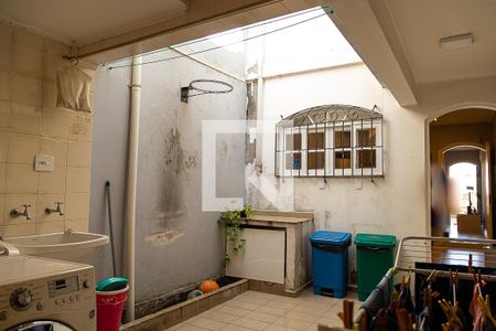 Casa à venda com 191m², 3 quartos e 2 vagas Casa à venda com 191m², 3 quartos e 2 vagasÁrea de Serviço