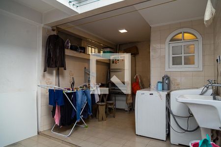 Casa à venda com 191m², 3 quartos e 2 vagas Casa à venda com 191m², 3 quartos e 2 vagasÁrea de Serviço