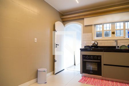 Casa à venda com 191m², 3 quartos e 2 vagas Casa à venda com 191m², 3 quartos e 2 vagasCozinha