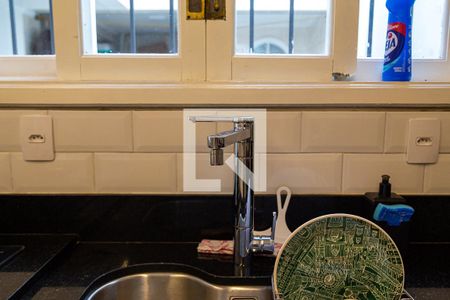 Casa à venda com 191m², 3 quartos e 2 vagas Casa à venda com 191m², 3 quartos e 2 vagasCozinha - Pia