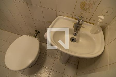 Casa à venda com 191m², 3 quartos e 2 vagas Casa à venda com 191m², 3 quartos e 2 vagasBanheiro de Serviço - Detalhe