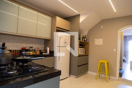 Casa à venda com 191m², 3 quartos e 2 vagas Casa à venda com 191m², 3 quartos e 2 vagasCozinha