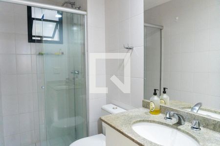 Apartamento à venda com 84m², 3 quartos e 2 vagas Apartamento à venda com 84m², 3 quartos e 2 vagasBanheiro Social