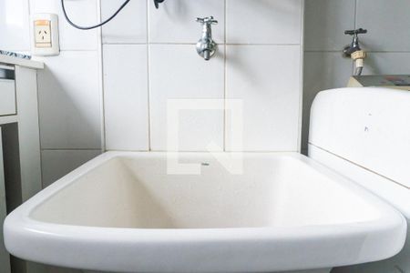 Apartamento à venda com 84m², 3 quartos e 2 vagas Apartamento à venda com 84m², 3 quartos e 2 vagasÁrea de Serviço Detalhe