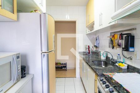 Apartamento à venda com 84m², 3 quartos e 2 vagas Apartamento à venda com 84m², 3 quartos e 2 vagasCozinha