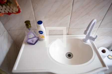 Casa à venda com 158m², 3 quartos e 2 vagasBanheiro