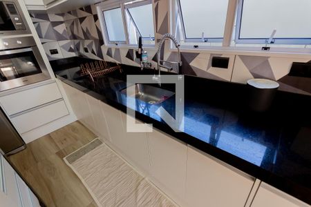 Casa à venda com 150m², 3 quartos e 2 vagas Casa à venda com 150m², 3 quartos e 2 vagasPia