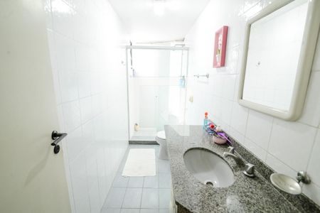 Apartamento à venda com 140m², 3 quartos e 2 vagas Apartamento à venda com 140m², 3 quartos e 2 vagasBanheiro Social