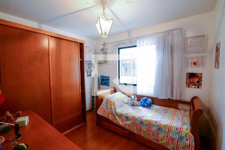 Apartamento à venda com 140m², 3 quartos e 2 vagas Apartamento à venda com 140m², 3 quartos e 2 vagasQuarto 2