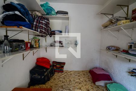 Apartamento à venda com 140m², 3 quartos e 2 vagas Apartamento à venda com 140m², 3 quartos e 2 vagasQuarto de Serviço