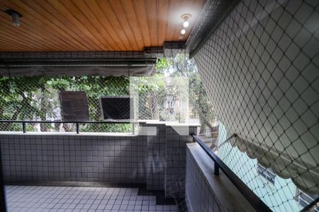 Apartamento à venda com 140m², 3 quartos e 2 vagas Apartamento à venda com 140m², 3 quartos e 2 vagasvista da Suíte