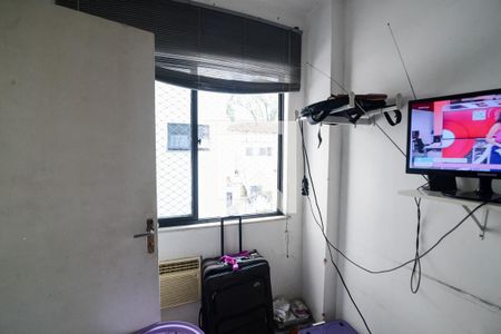 Apartamento à venda com 140m², 3 quartos e 2 vagas Apartamento à venda com 140m², 3 quartos e 2 vagasQuarto de Serviço