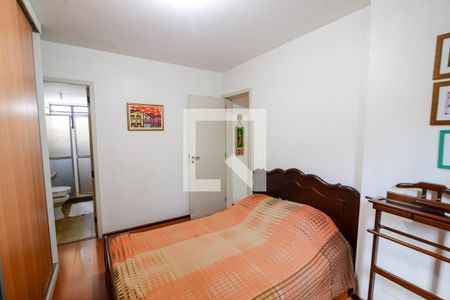 Apartamento à venda com 140m², 3 quartos e 2 vagas Apartamento à venda com 140m², 3 quartos e 2 vagasSuíte