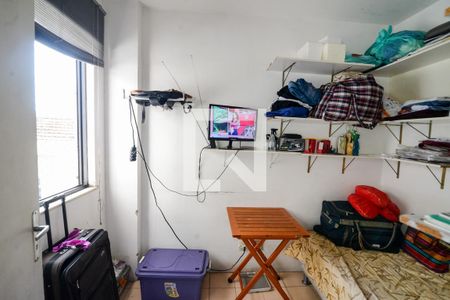 Apartamento à venda com 140m², 3 quartos e 2 vagas Apartamento à venda com 140m², 3 quartos e 2 vagasQuarto de Serviço