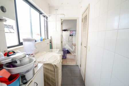 Apartamento à venda com 140m², 3 quartos e 2 vagas Apartamento à venda com 140m², 3 quartos e 2 vagasÁrea de Serviço