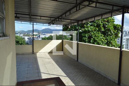 Casa de condomínio à venda com 308m², 5 quartos e 1 vagaTerraço