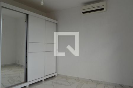 Casa de condomínio à venda com 308m², 5 quartos e 1 vagaQuarto 3