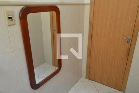 Casa de condomínio à venda com 308m², 5 quartos e 1 vagaLavabo