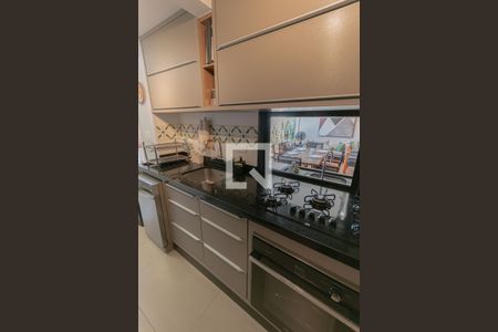 Casa à venda com 154m², 3 quartos e 3 vagas Casa à venda com 154m², 3 quartos e 3 vagasCozinha