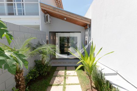 Casa à venda com 154m², 3 quartos e 3 vagas Casa à venda com 154m², 3 quartos e 3 vagasjardim