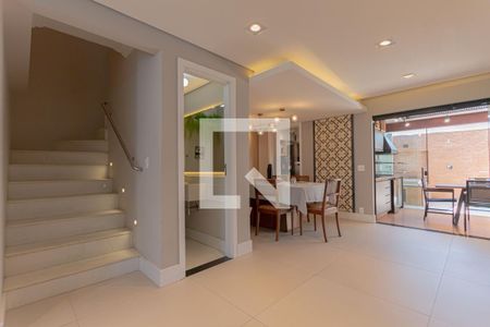 Casa à venda com 154m², 3 quartos e 3 vagas Casa à venda com 154m², 3 quartos e 3 vagasescada