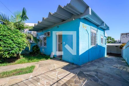 Casa à venda com 70m², 2 quartos e 5 vagas Casa à venda com 70m², 2 quartos e 5 vagasEntrada