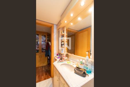 Apartamento à venda com 122m², 2 quartos e 2 vagas Apartamento à venda com 122m², 2 quartos e 2 vagasBanheiro