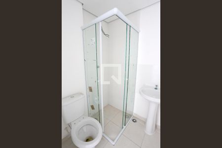 Banheiro de apartamento à venda com 1 quarto, 29m² em Vila Guilhermina, São Paulo