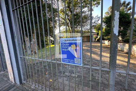 Casa à venda com 300m², 4 quartos e 4 vagasFachada