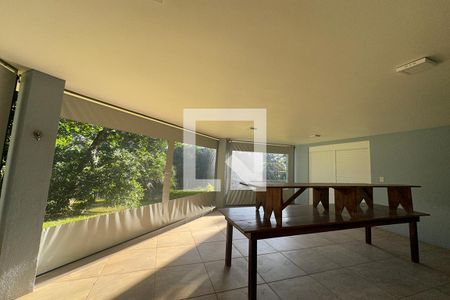 Casa à venda com 300m², 4 quartos e 4 vagasSalão de Festa