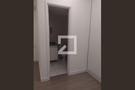 Banheiro da Suíte 1 de apartamento para alugar com 2 quartos, 70m² em Jardim Flor da Montanha, Guarulhos