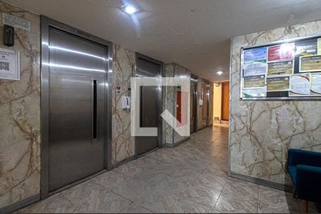 Apartamento à venda com 37m², 1 quarto e sem vaga Apartamento à venda com 37m², 1 quarto e sem vagahall de entrada do prédio_2