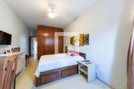 Casa para alugar com 440m², 4 quartos e 2 vagas Casa para alugar com 440m², 4 quartos e 2 vagasQuarto